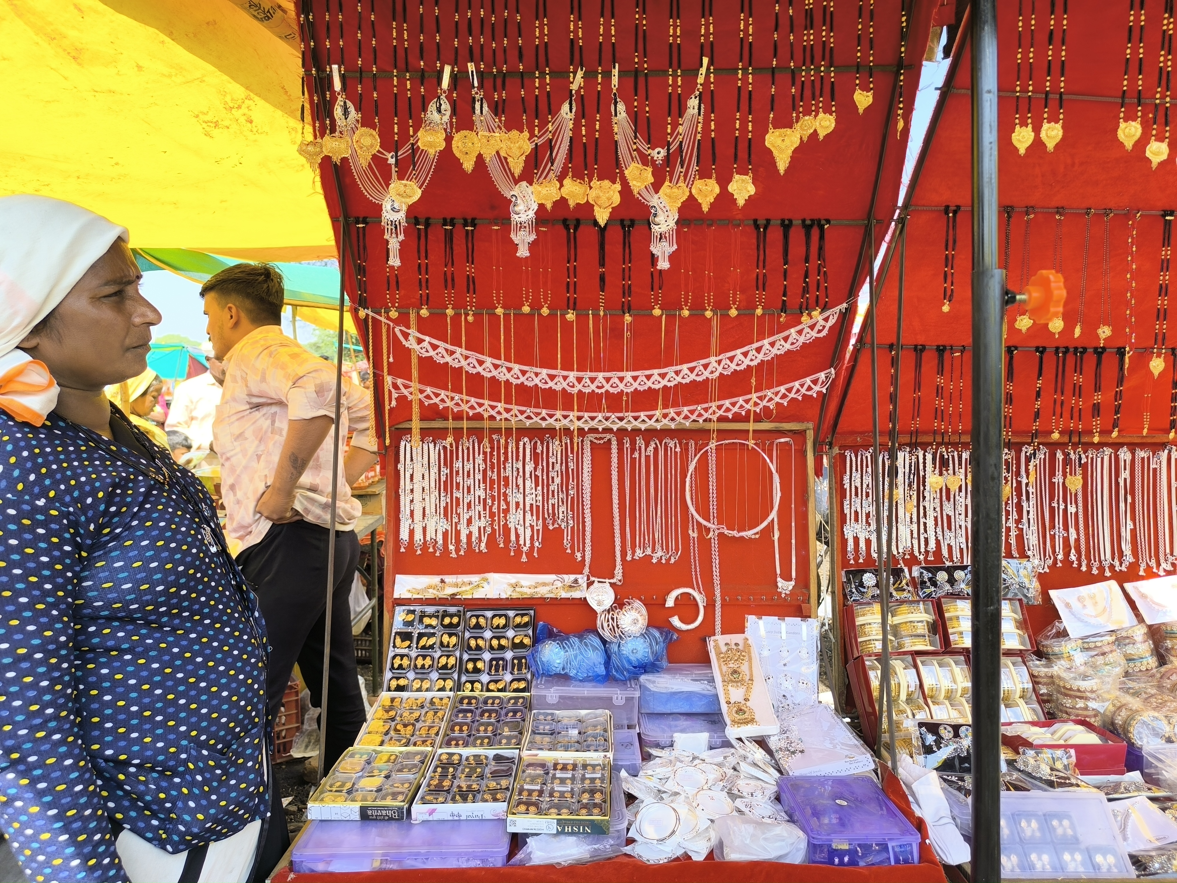 भगोरिया हाट — लोक व्यंजन और बाजार