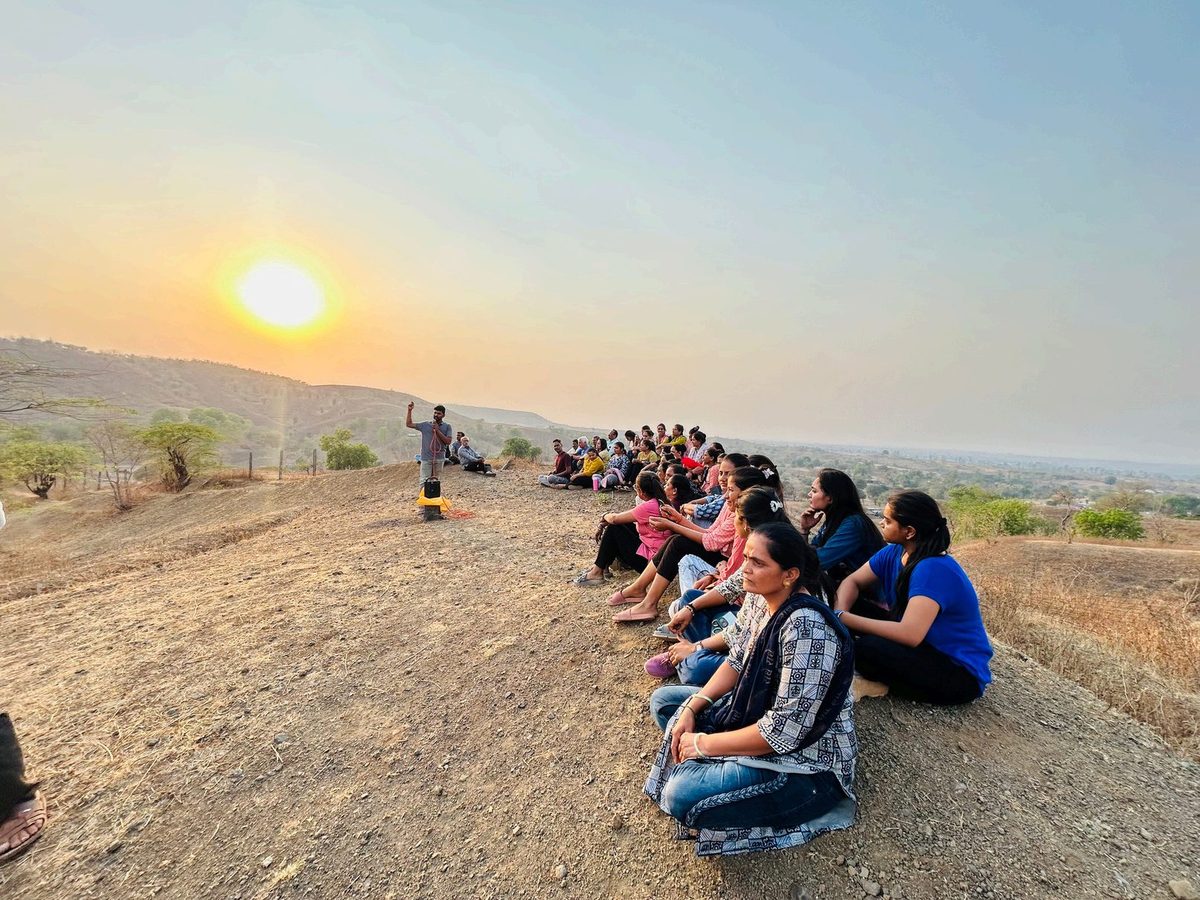 आदिवासी ग्राम जीवन
